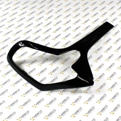 Czarna ramka do tylnej lewej lampy Advena