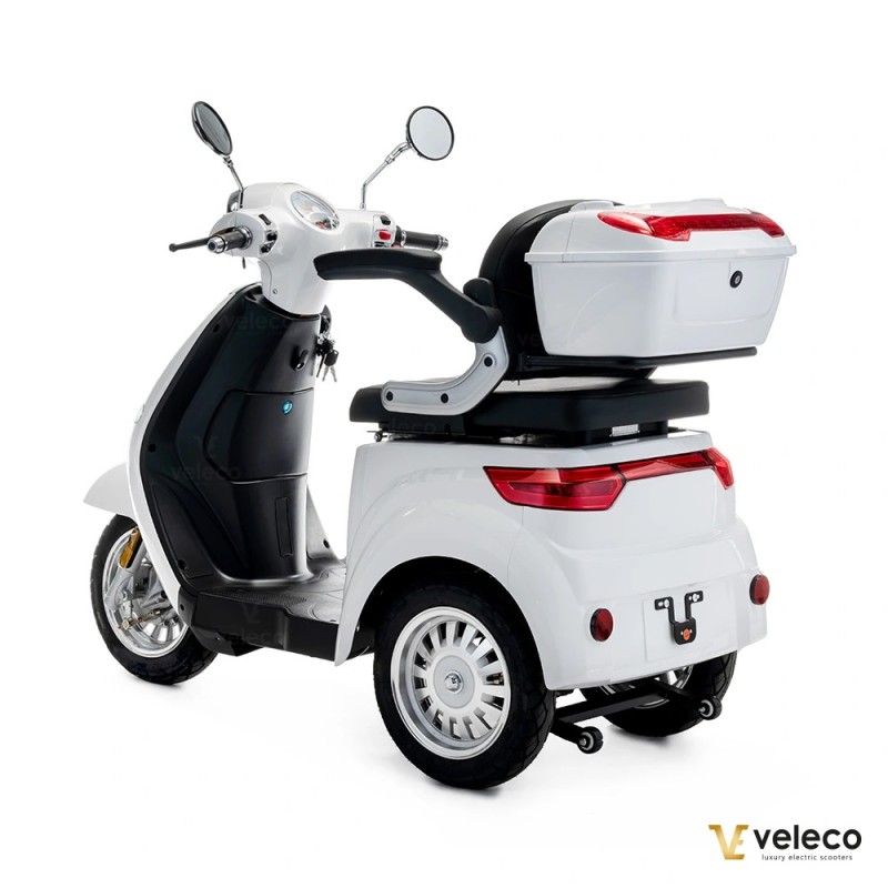Veleco CRISTAL – 3-wheeled mobility scooter with full LED lights