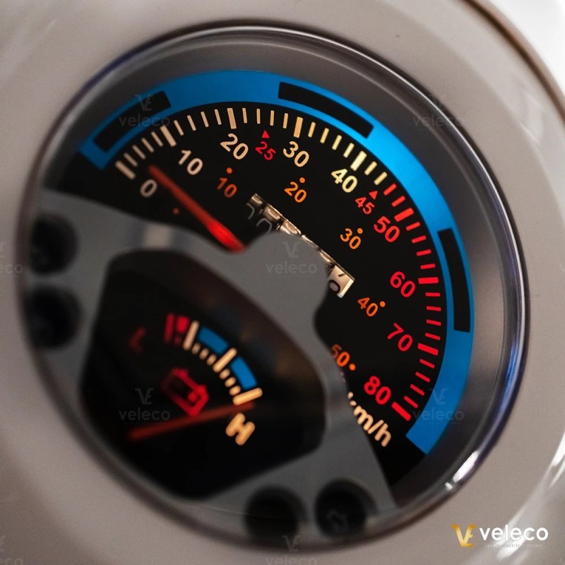 Veleco CRISTAL – 3-wheeled mobility scooter with full LED lights