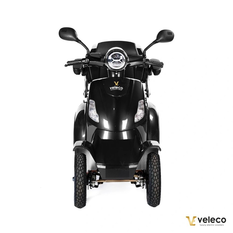Veleco FASTER: 4-wheeled mobility scooter with ace design