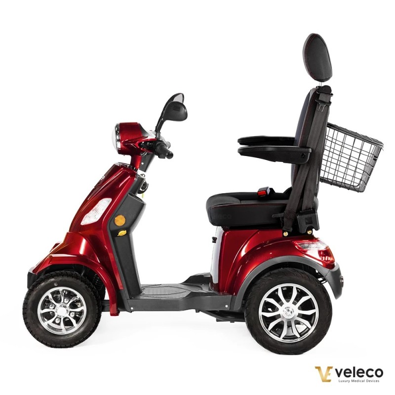 Veleco FASTER: 4-wheeled mobility scooter with ace design