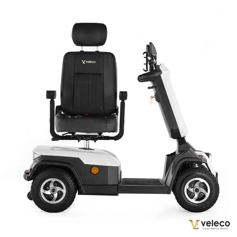Veleco SHARPY scooter confortevole con sedile girevole