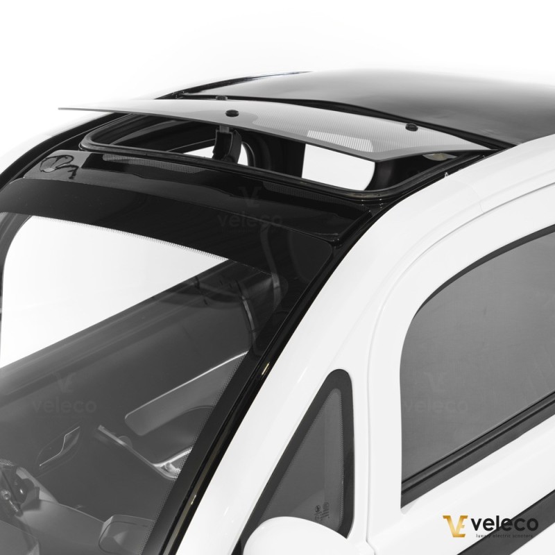 Veleco CRISTAL – 3-wheeled mobility scooter with full LED lights