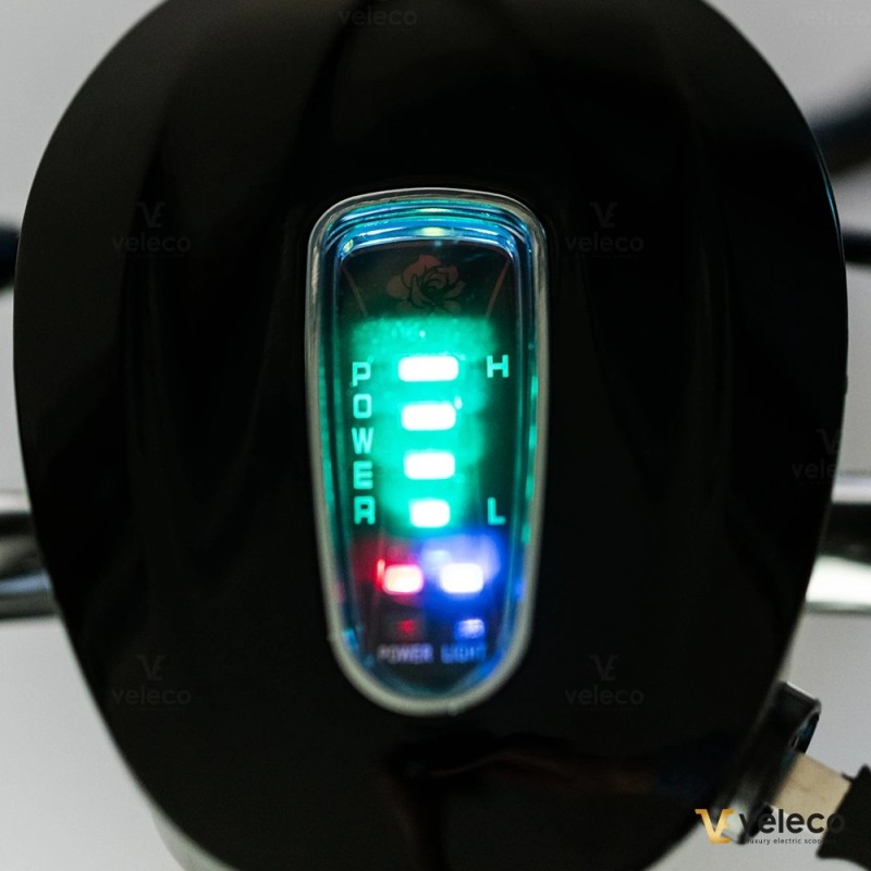 Veleco ZT16 – Compact trike mobility scooter